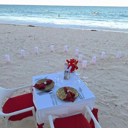 Bianco Azzurro Hotel & Restaurant بواني ماكهانجاني المظهر الخارجي الصورة