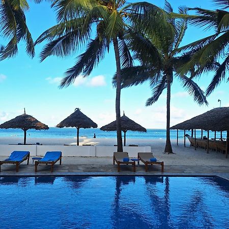 Bianco Azzurro Hotel & Restaurant بواني ماكهانجاني المظهر الخارجي الصورة