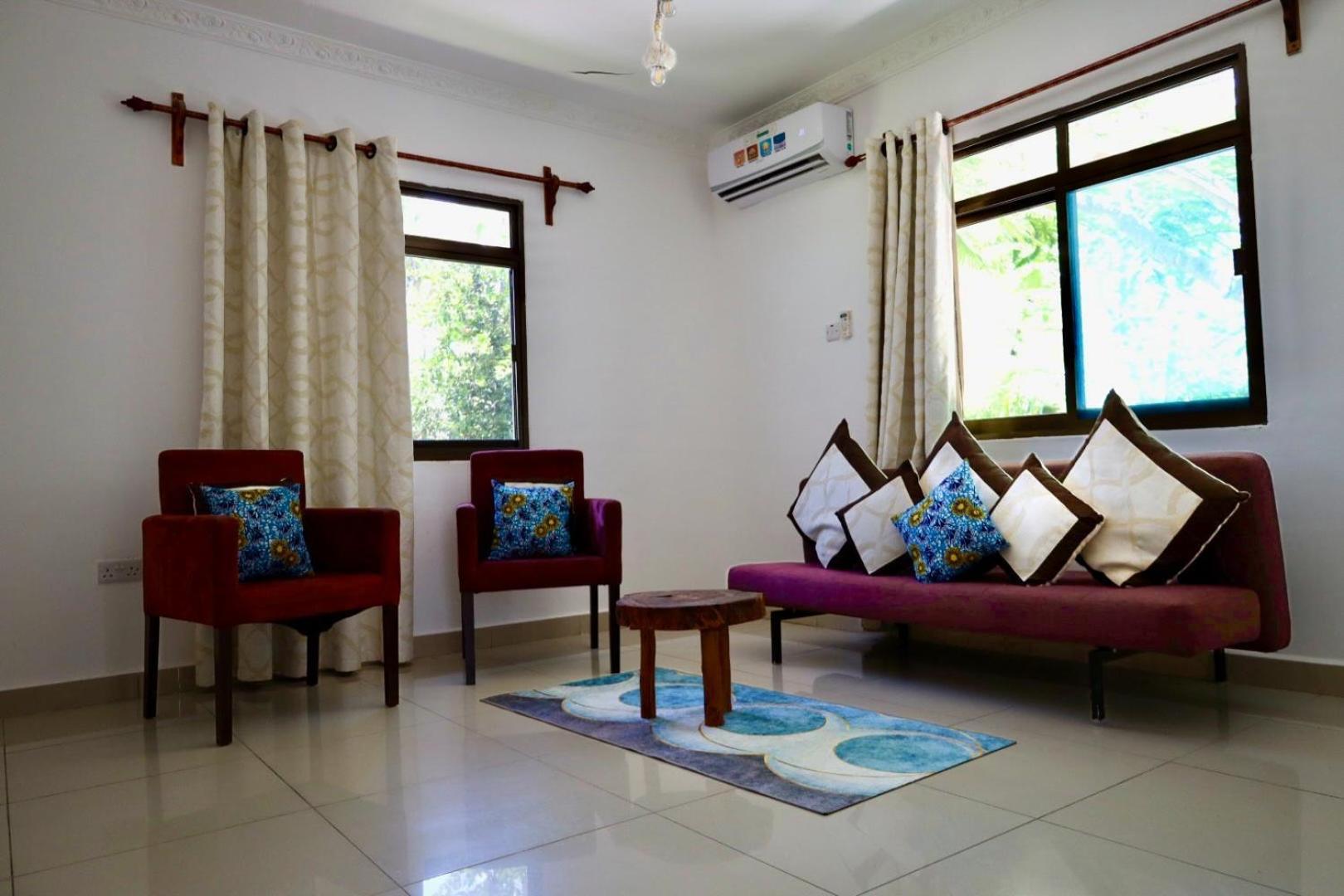 Bianco Azzurro Hotel & Restaurant بواني ماكهانجاني المظهر الخارجي الصورة