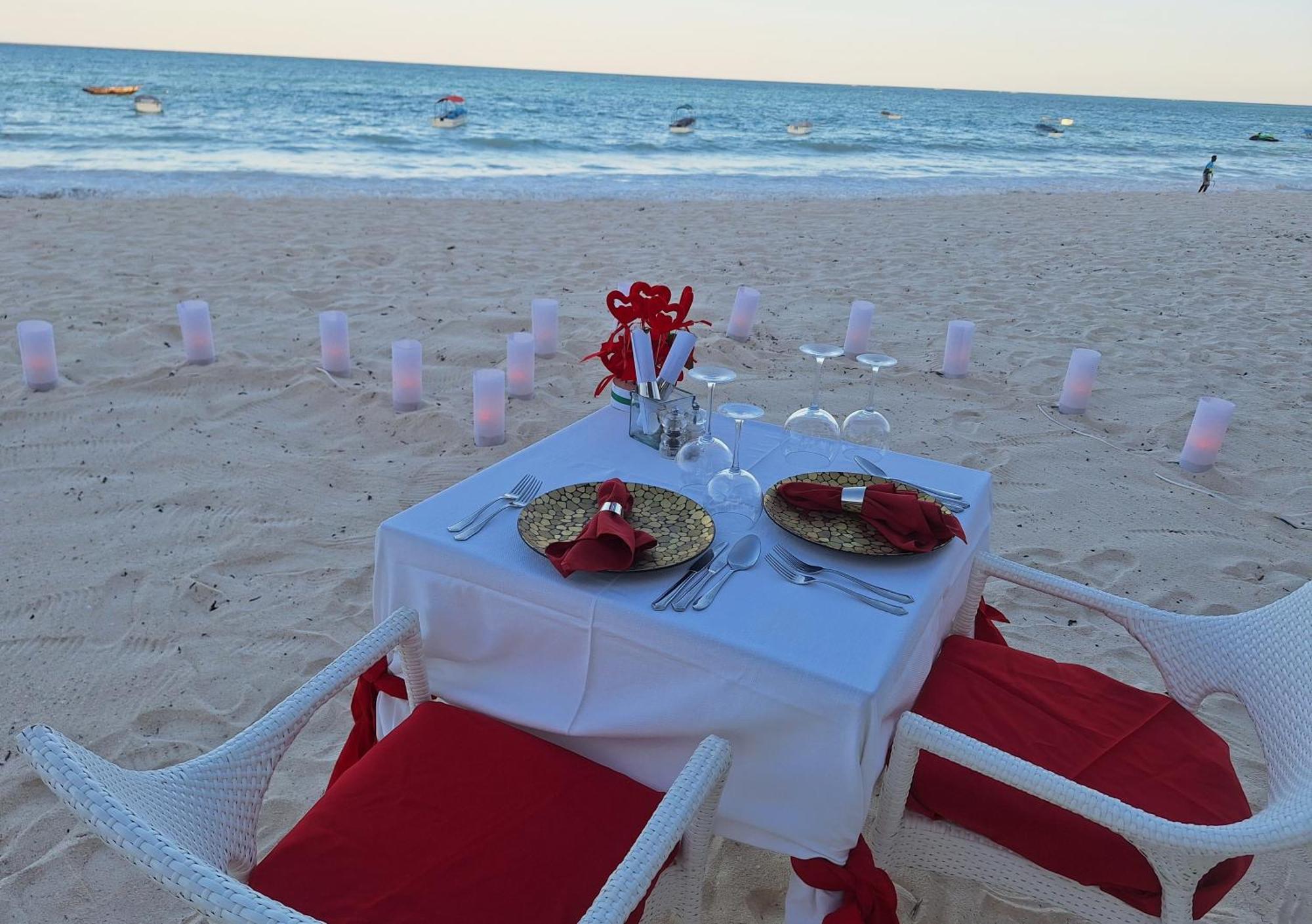 Bianco Azzurro Hotel & Restaurant بواني ماكهانجاني المظهر الخارجي الصورة