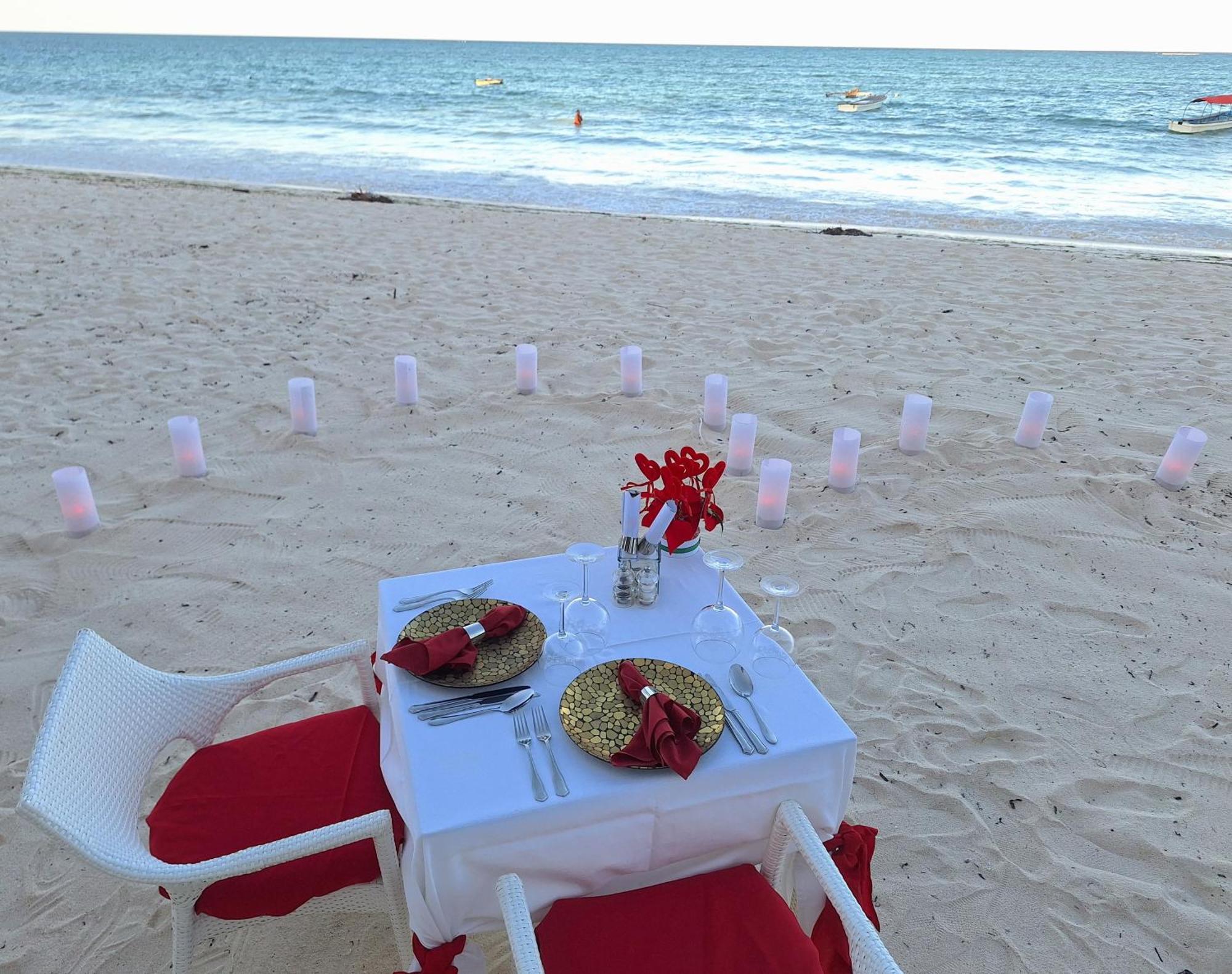 Bianco Azzurro Hotel & Restaurant بواني ماكهانجاني المظهر الخارجي الصورة
