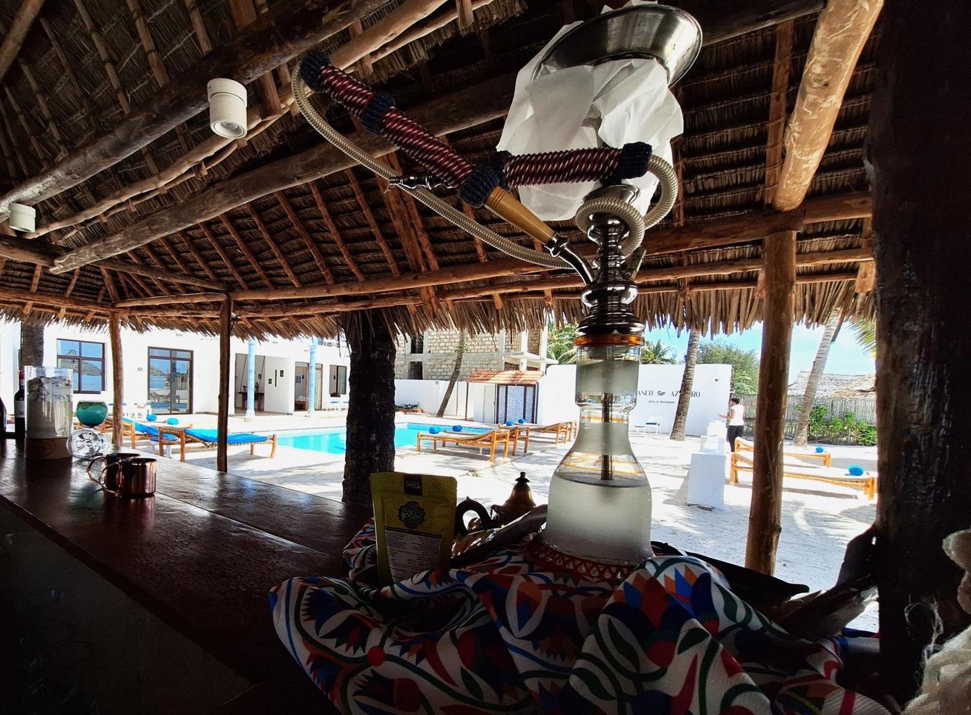 Bianco Azzurro Hotel & Restaurant بواني ماكهانجاني المظهر الخارجي الصورة